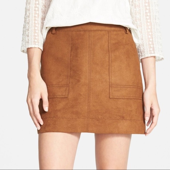 hinge Dresses & Skirts - Hinge brown caramel faux suede mini skirt